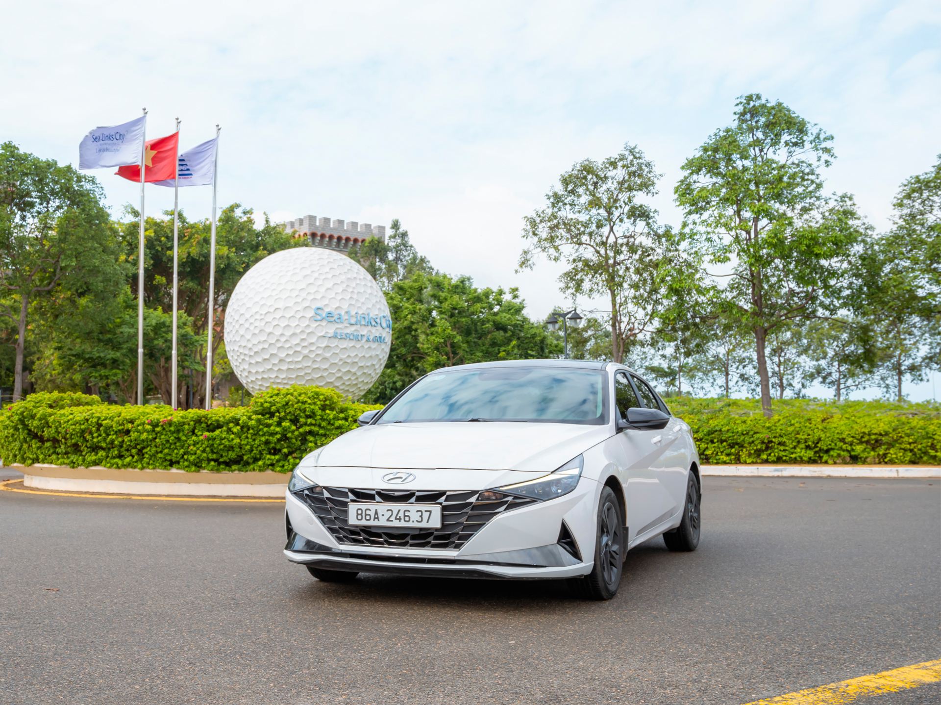 Private Car from Sapa (Lao Cai) to Ha Long Bay (Tuan Chau Island) or Vice versa