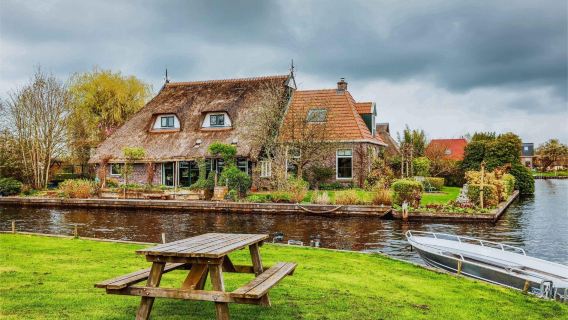 荷蘭羊角村+阿夫魯戴克大堤+風車村精品包車一日遊