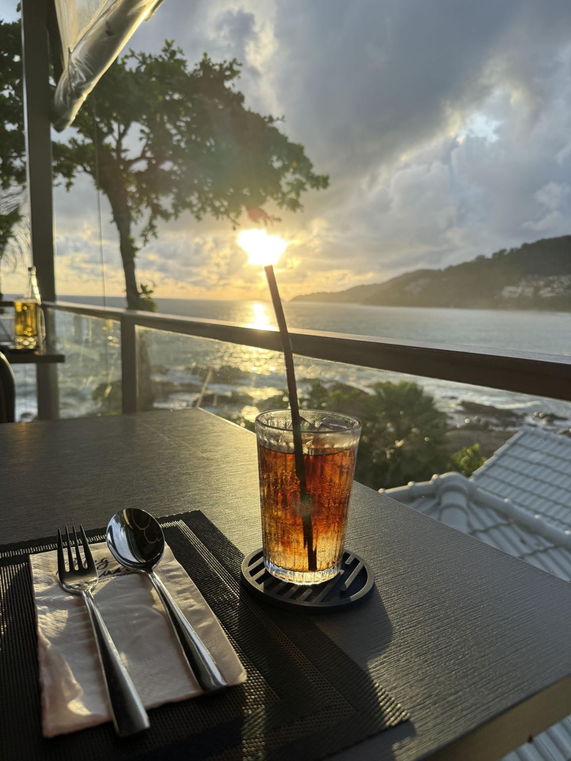 Phuket Meg Khram the Sunshine & Submarine 223 Bar viral restaurant reservation service