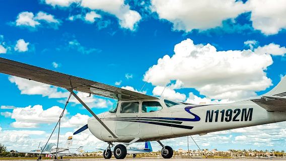 Miami: Stadtrundflug mit dem Privatflugzeug