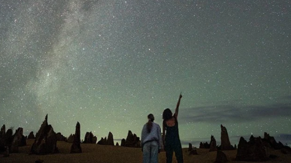 Perth Pinnacles + Taman Nasional Yanchep + Tur Menatap Bintang Saat Matahari Terbenam (Termasuk Makan Malam dan Transportasi)