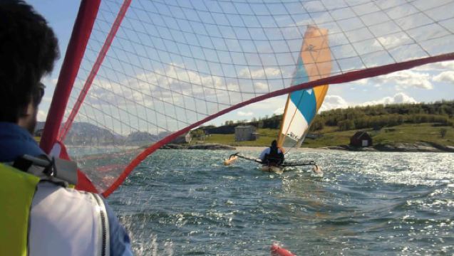 ทัวร์พิเศษเฉพาะที่ซอมมาร์เรย์: ทริปครึ่งวันพายเรือคายัคโฮบี้พร้อมไกด์