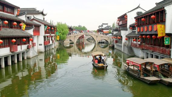 上海終日観光ツアー 名物グルメ＋七宝老街＋豫園＋白玉蘭＋外灘     日本語ガイド＆昼＋夕食付き！