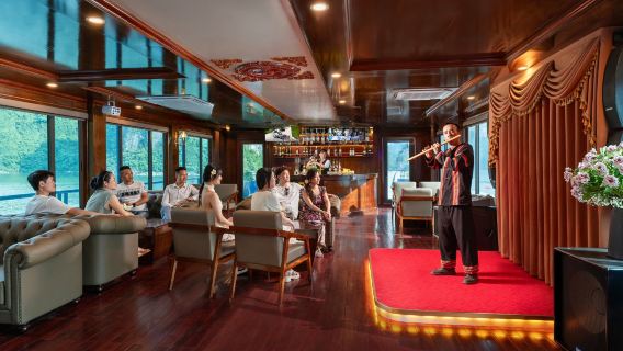 Fra Hanoi: TOP Ha Long Bay 5-stjernet Krydstogt med lokal frokost, Jacuzzi & Live musik