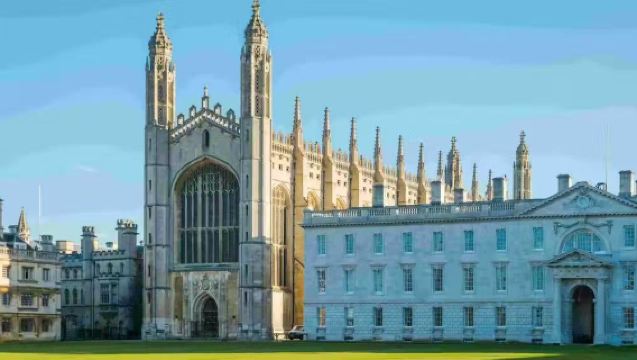 Round-trip from London: Explore the University of Cambridge and Medieval England