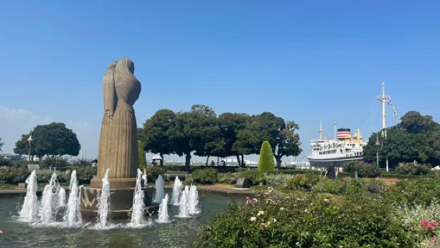 1-day tour of Yokohama - Chinatown - Yamashita Park - Red Brick Warehouse - Minato Mirai 21