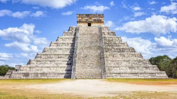 Cancún ida y vuelta: Chichén Itzá + dos cenotes [viaje independiente con servicio de coche privado con conductor/recogida a domicilio/entradas no incluidas]