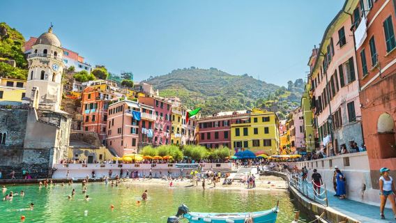 Florence: Dagstur til Cinque Terre med valgfri street food
