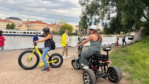 Prag: Fun Trike Tour mit einem Guide