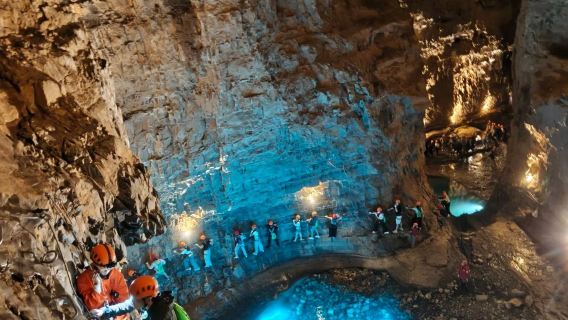 Wycieczka jednodniowa do Zunyi w Guizhou: Via Ferrata i kawa na klifie