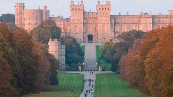 Stonehenge, Bath und Windsor Castle: Tagesausflug ab London inklusive Eintrittskarte für Bath