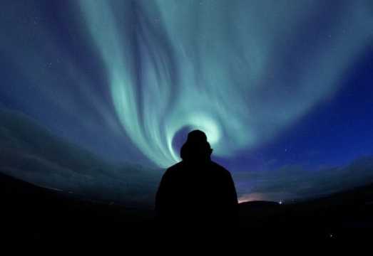 Northern Lights Night Tour in Reykjavik, Iceland|Comfortable Minibus City Transfer|Offers complimentary hot beverages and digital photos