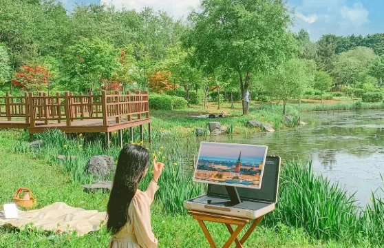 昌江Trip Moments【婚禮跟拍航拍街拍抓拍約拍/婚紗寫真/商業攝影攝像/翻譯】