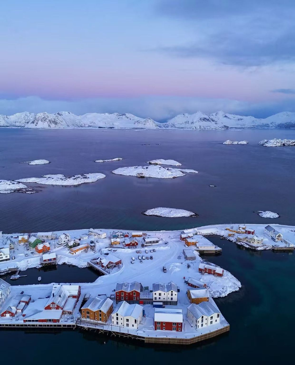 Custom private charter tour in Norway's Lofoten Island [Chinese-speaking driver + consultation discount + private charter across Nordic region]