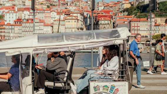 Porto: Private Electric Tuk Tuk Sightseeing Tour
