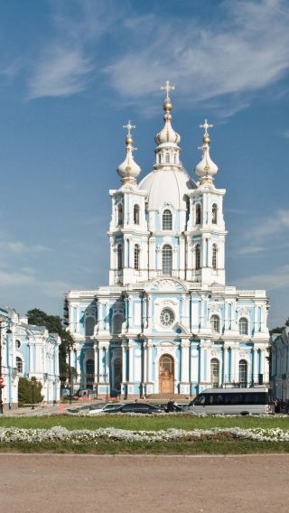 Государственный музей-заповедник "Петергоф" + СМОЛЬНЫЙ, историко-мемориальный музей + Дворцовая площадь + Зимний дворец + Спас на Крови