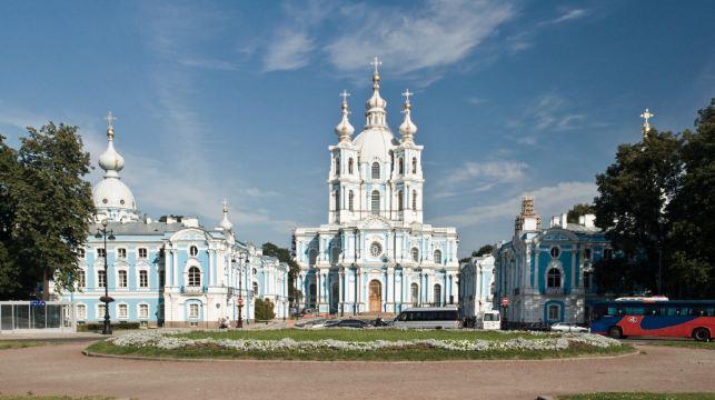 冬宮+聖以撒大教堂+斯莫爾尼宮+尤蘇波夫宮一日遊