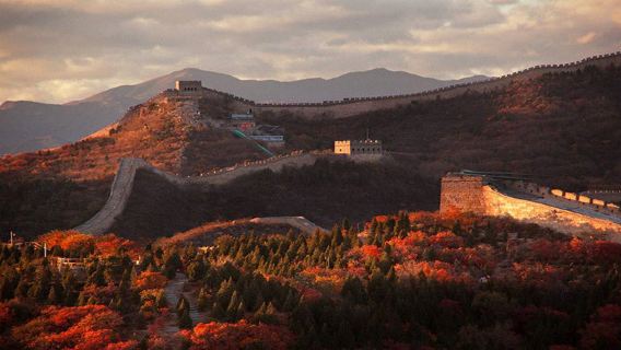 Beijing Badaling Great Wall 1-Day Tour [English-Speaking Private Tour with Admission Ticket and Optional Cable Car]