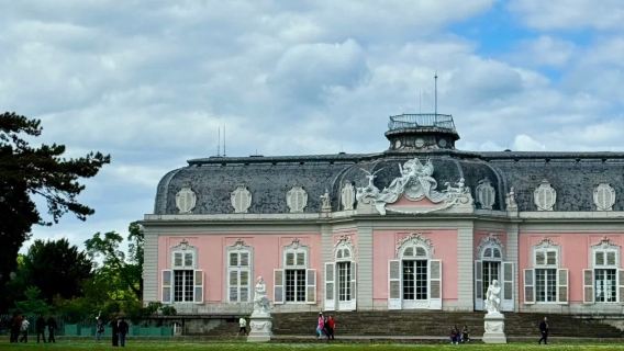 德國杜塞爾多夫來回本拉特宮-夢幻粉色宮殿-包車-精選