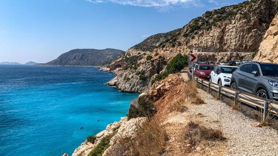 Turki Tur Gabungan - Antalya - Fethiye Perjalanan Satu Hari Sewa Kendaraan Pribadi Melintasi Kota di Jalan D400