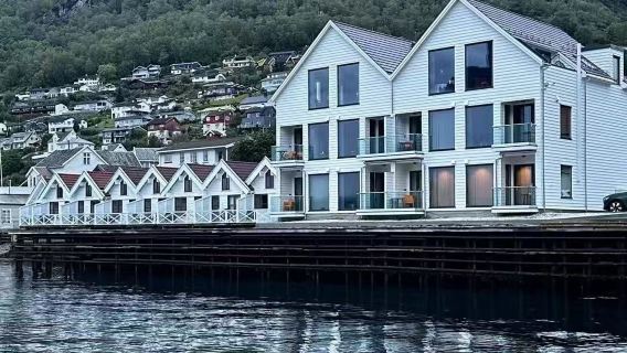 挪威卑爾根沃斯教堂+旺湖+艾於蘭峽灣【中文司機+景點可調】