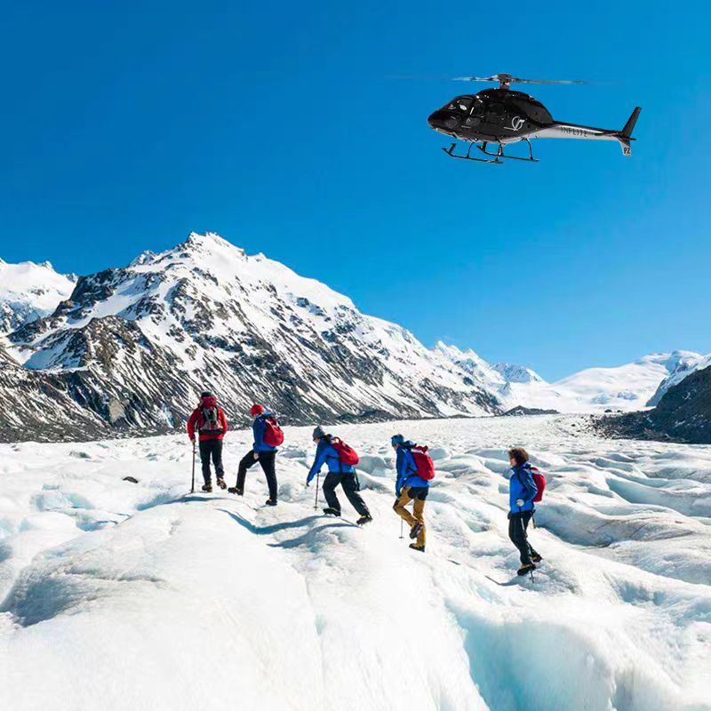 ทัวร์เฮลิคอปเตอร์ภูเขาคุก ควีนส์ทาวน์ นิวซีแลนด์ HELICOPTER LINE เดินป่าบนธารน้ำแข็งด้วยเฮลิคอปเตอร์