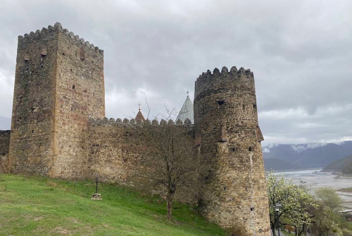 第比利斯-阿娜努日要塞+古多裡觀景台一日遊