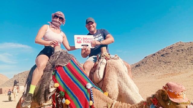超級野生之旅:四輪摩托車、沙灘車、吉普車、駱駝騎行、晚餐與表演