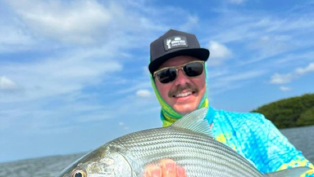 FishMonster Classic: การตกปลาในน้ำตื้นและพื้นที่หลังประเทศ