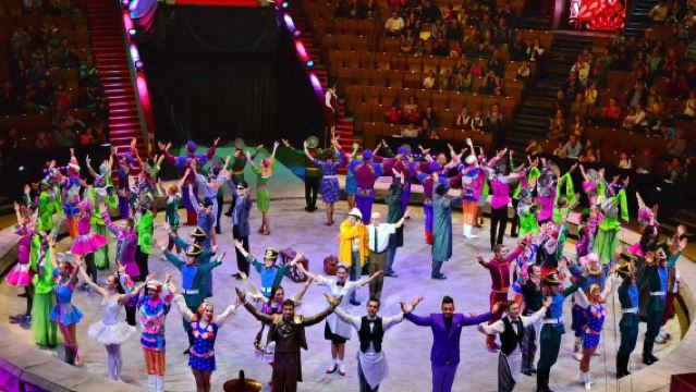 国立サーカス+ゴーリキイ公園+ボリショイ劇場+モスクワ中央軍事博物館