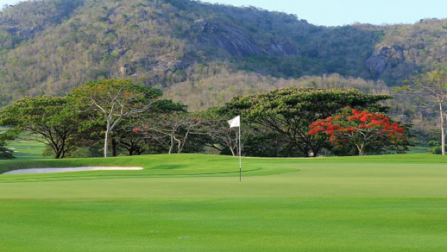 Hua Hin Black Mountain Golf Club - Black Mountain Golf Club