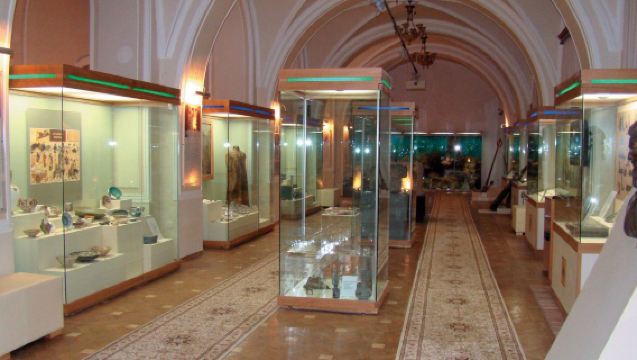 Lawatan sehari ke Bandar Lama Baku + Muzium Sejarah Azerbaijan + Masjid Taza Pir