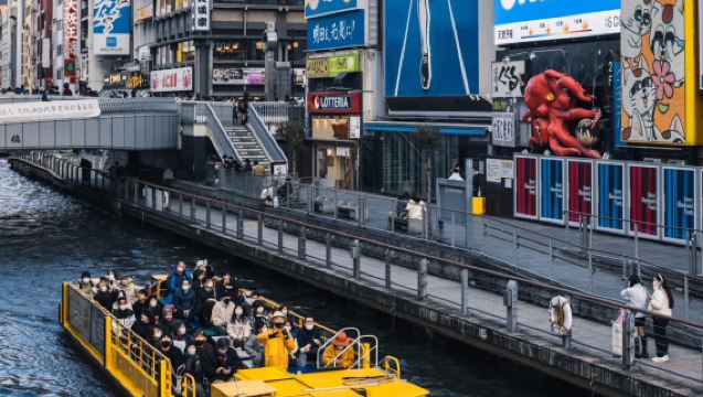 1-day tour of Dotonbori, Shinsaibashisuji, Shitennō-ji and Kuromon Market