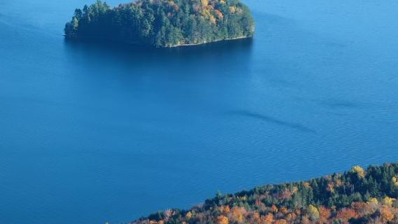 加拿大蒙特婁來回——奧福德山【徒步登山.皮艇賞楓.纜車】