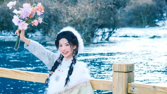 One-day Tour to Jiuzhaigou [2-8 person nanny car group, including round-trip bullet train]