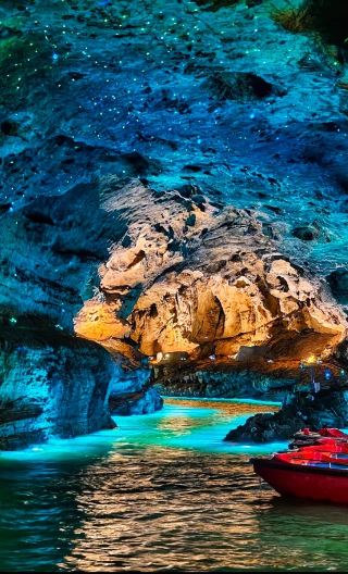 Zhangjiajie Grand Canyon high-altitude glass bridge + Huanglong Cave (pure fun) 1-day tour (guide hotel pick-up and drop-off)