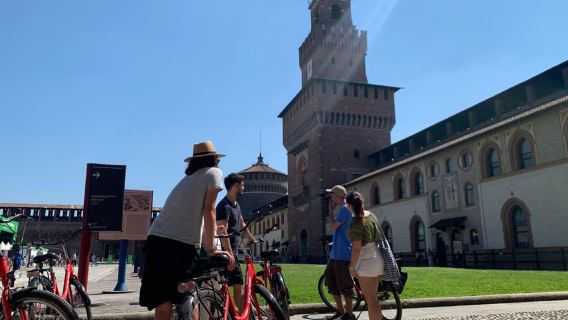 Milan: City Highlights Guided Bike & E-Bike Tour