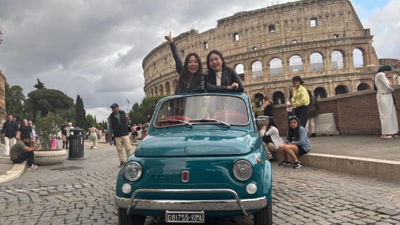Rome: Retro Fiat 500 car tour with Pro Photographer