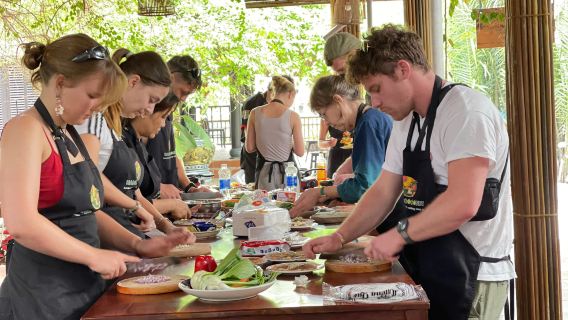 Hoi An Local Market, Coconut Basket Boat Ride & Cooking Class by Hangcoconut