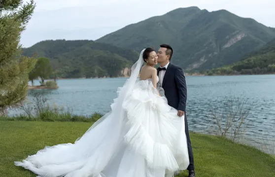 迪慶Trip Moments【親子照家庭照婚禮跟拍航拍街拍抓拍約拍/婚紗寫真攝影攝像/翻譯】
