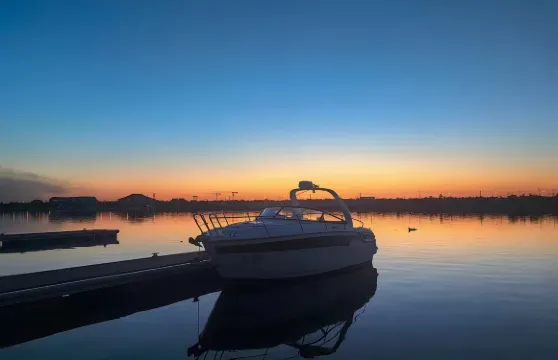 天津遇見雲灣遊艇體驗中心漢騰號遊艇包船出海【親子家庭聚會團建優選+含高端水飲、時令果盤、網紅小吃】