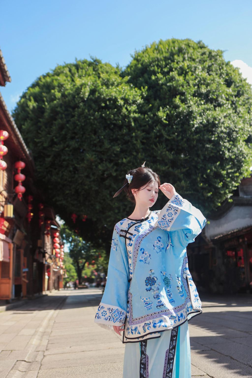 福州三坊七巷Trip Moments【可預約三條簪妝造/服裝租賃+妝造/底片全送+照片精修/打卡愛心樹】