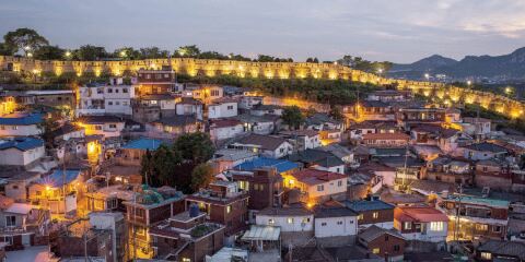 首爾夜遊:昌慶宮 & 廣藏市場 & 駱山公園