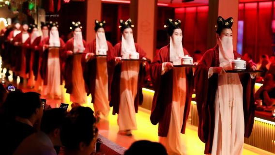 Shanghai Palace Feast · Pengalaman Mendalam Jamuan Istana Dinasti Han dalam Bilik Persendirian (Ruang Eksklusif + Tarian dan Muzik Tema Kuno + Hiburan Audio-Visual + Nikmat Seperti Maharaja)