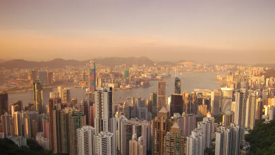 Hong Kong Victoria Peak Madame Tussauds one-day tour[afternoon tea+ Victoria Peak cable car Round-trip]