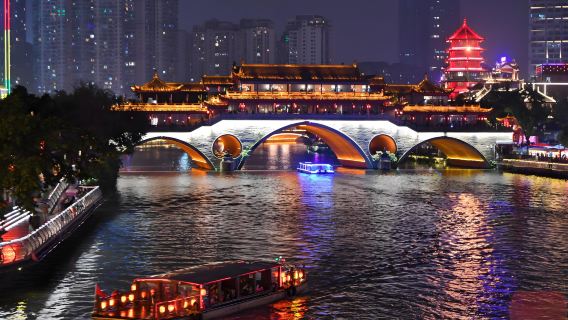 Chengdu Sanxingdui + Du Fu Thatched Cottage + People's Park + Jinjiang Night one-day tour/ English guide optional