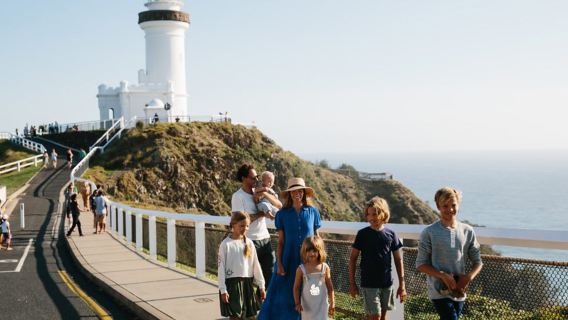 黃金海岸拜倫灣+血紅湖農場/觀光火車一日遊中文小團