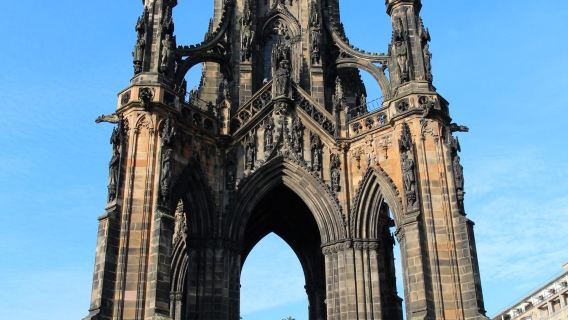 愛丁堡城堡+亞瑟王座+荷里路德宮一日遊【英國王室風采】