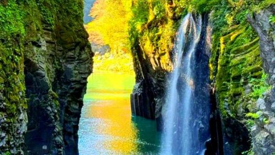 日本熊本+阿蘇山+草千里+熊神社+高千穗峽-經典火山行程