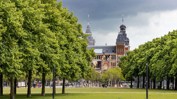 1-day tour (Moco Museum + Museum Square + Architecture Museum + Rembrandt Experience)